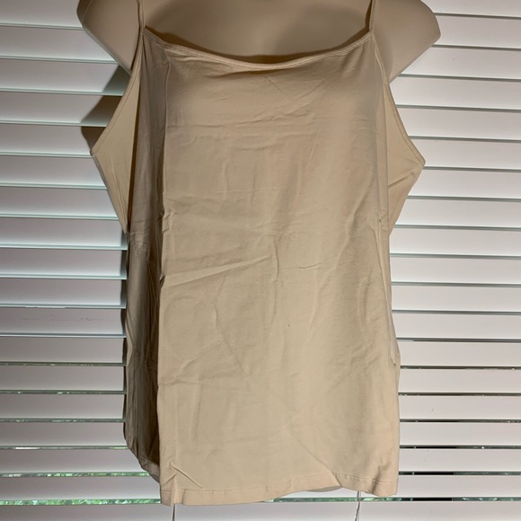 NWOT Bundle of 6 camisoles - Picture 4 of 16